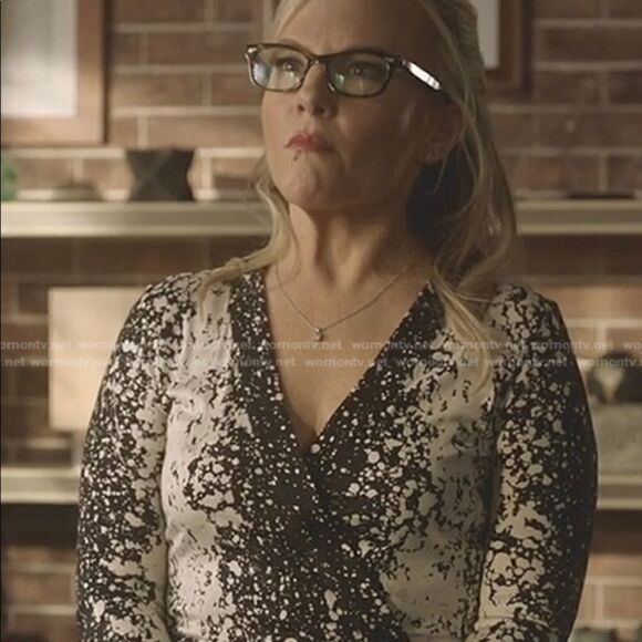 Diane Von Furstenberg Lilyann Print Silk Wrap Dress In Black White sz 0 - Picture 7 of 14